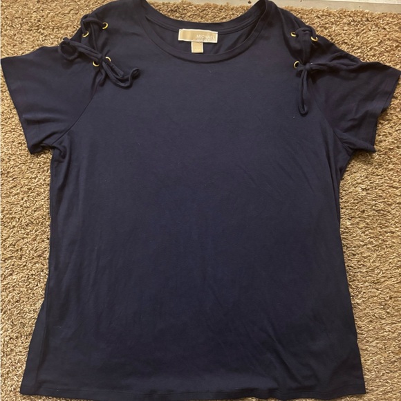 Michael By MK Woman Lg Navy Blue T-Shirt Laced up short sleeves Great condition - Picture 3 of 11